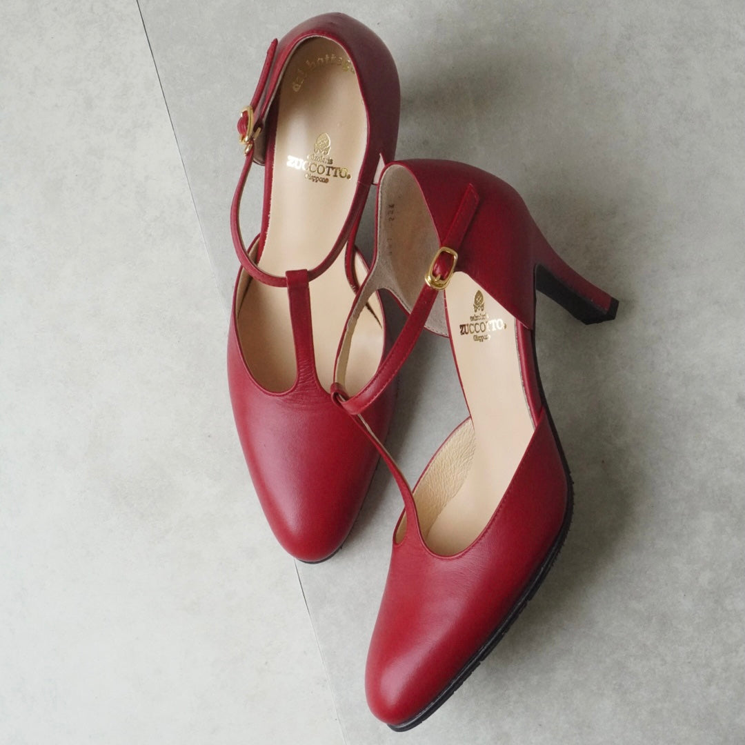 ZUCCOTTOクラシカル ストラップパンプス ZUCCOTTO（ズコット）公式